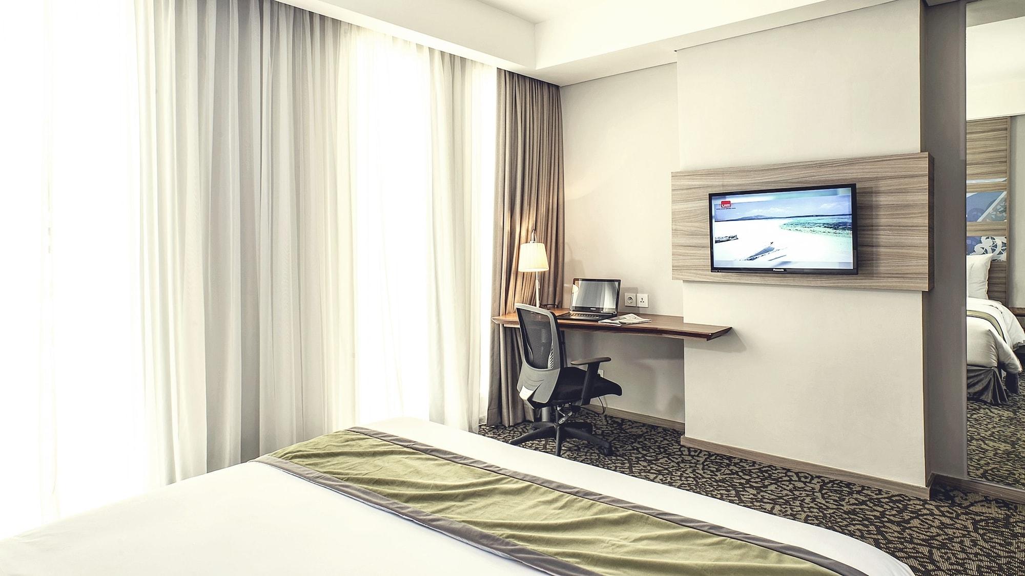 Hotel Grandhika Iskandarsyah Yakarta Exterior foto