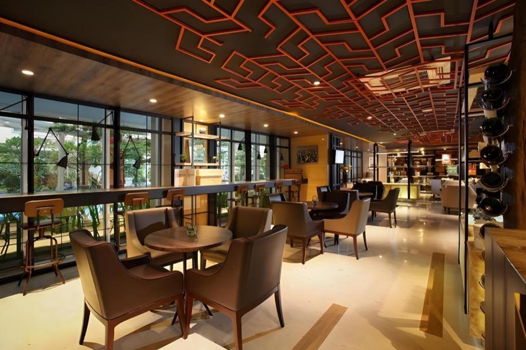 Hotel Grandhika Iskandarsyah Yakarta Exterior foto