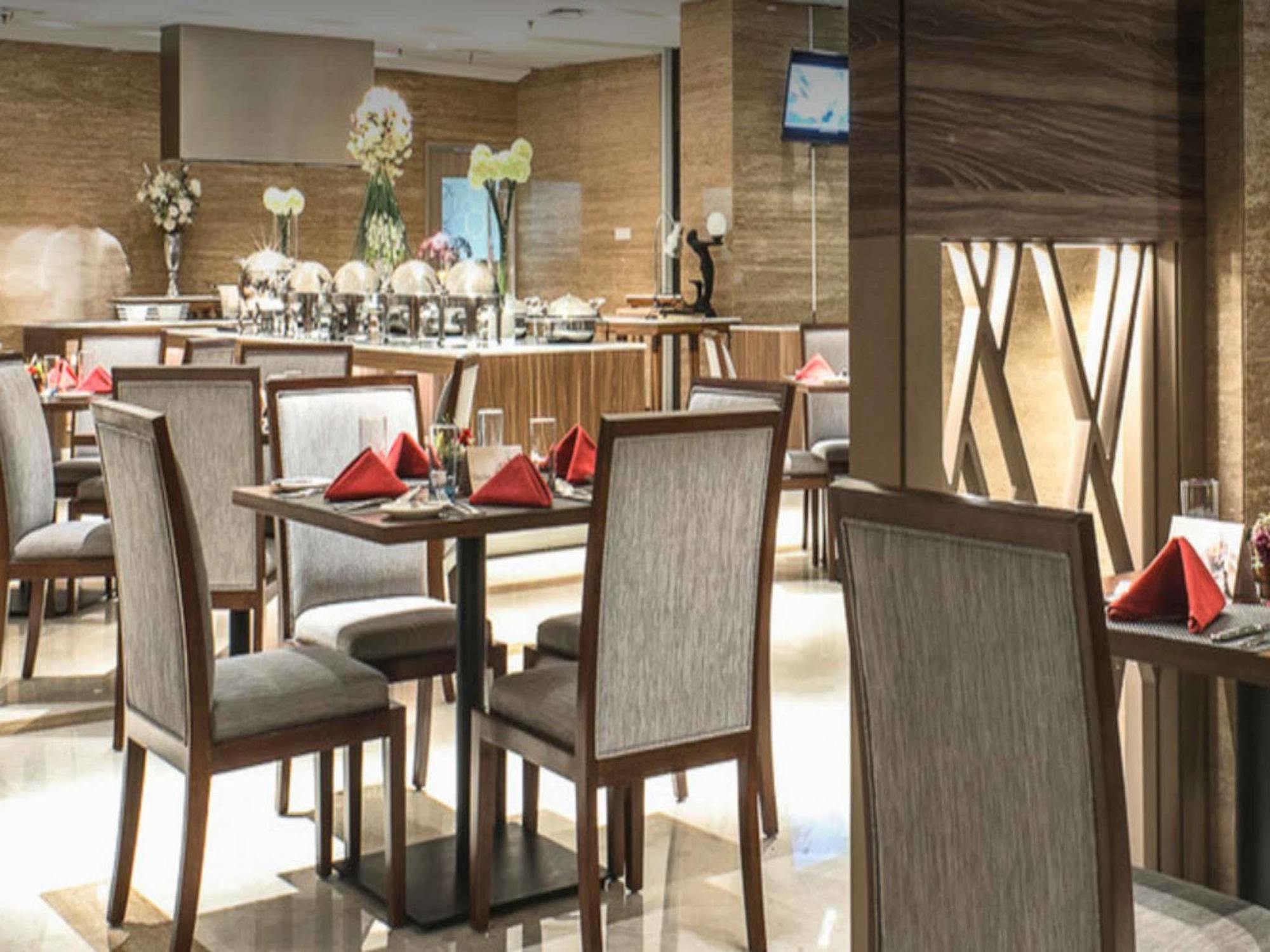 Hotel Grandhika Iskandarsyah Yakarta Exterior foto