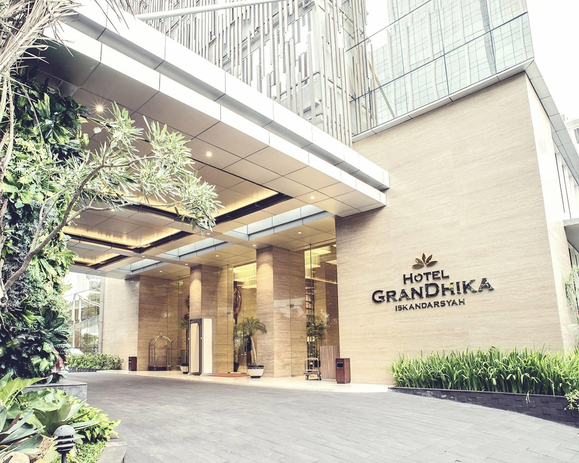 Hotel Grandhika Iskandarsyah Yakarta Exterior foto